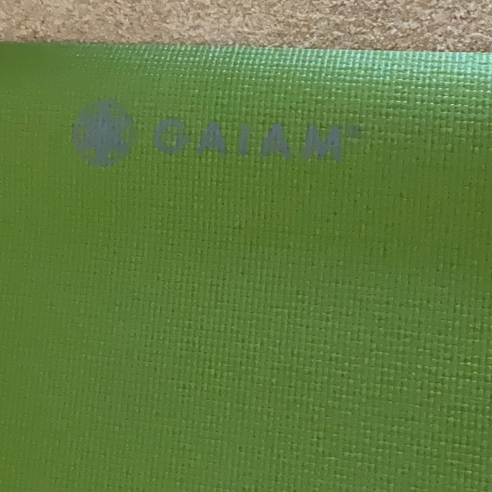 Gaiam yoga exercise mat green - Picture 2 of 3